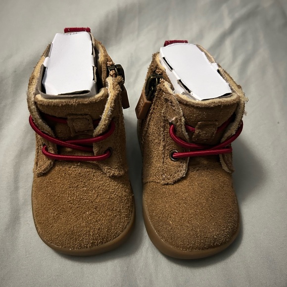 Baby Ugg boots - Picture 1 of 5